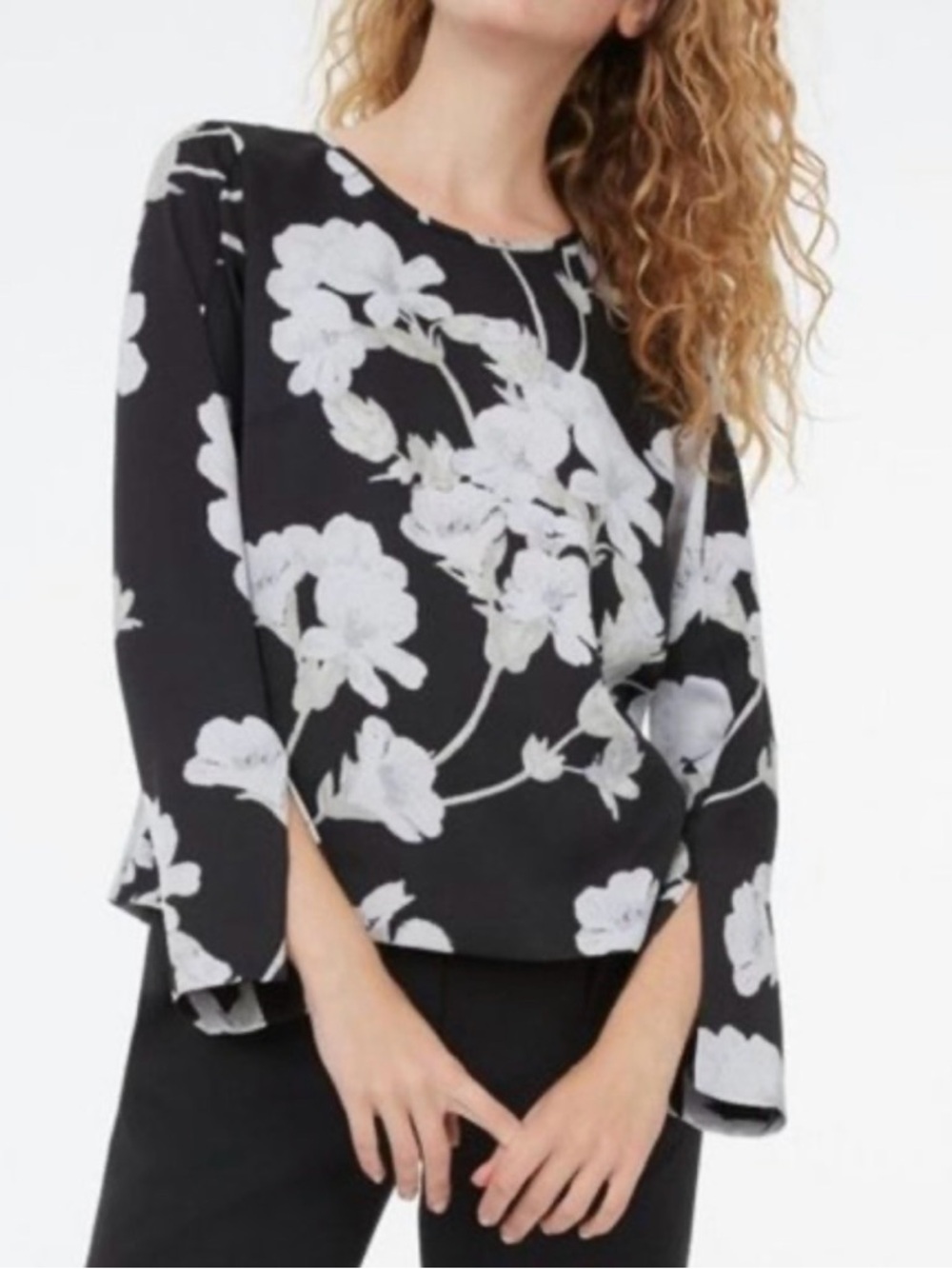 Club Monaco Milah Floral Print Blouse with Bell Sleeves‎ Black White Size Medium